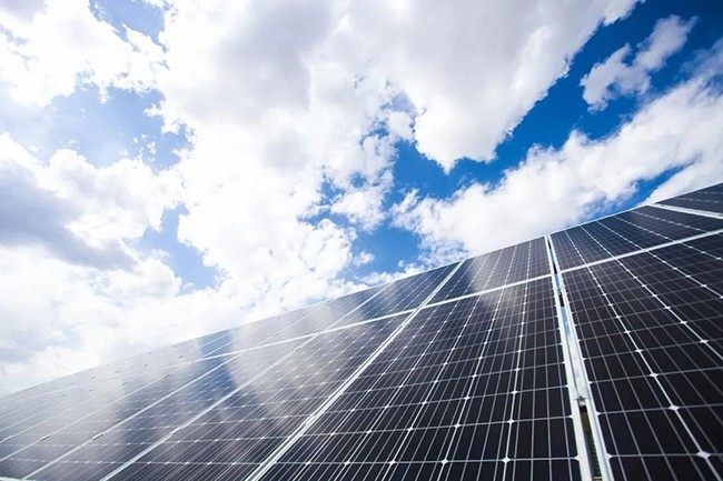 預(yù)測(cè)：2023年全球光伏裝機(jī)預(yù)計(jì)或超400GW，行業(yè)景氣度有望延續(xù)！