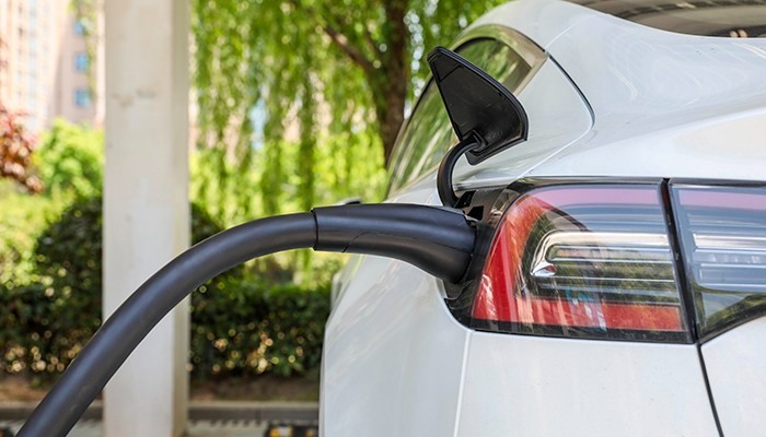 汽車能源更迭， 插電、純電、氫能源，新能源汽車托起未來汽車市場